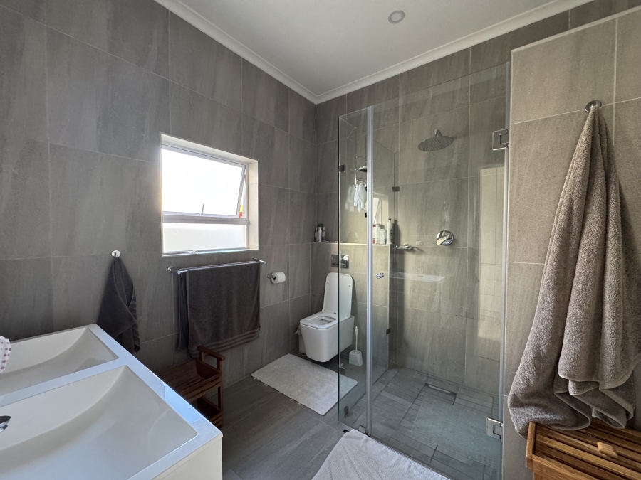 3 Bedroom Property for Sale in Sandown Western Cape